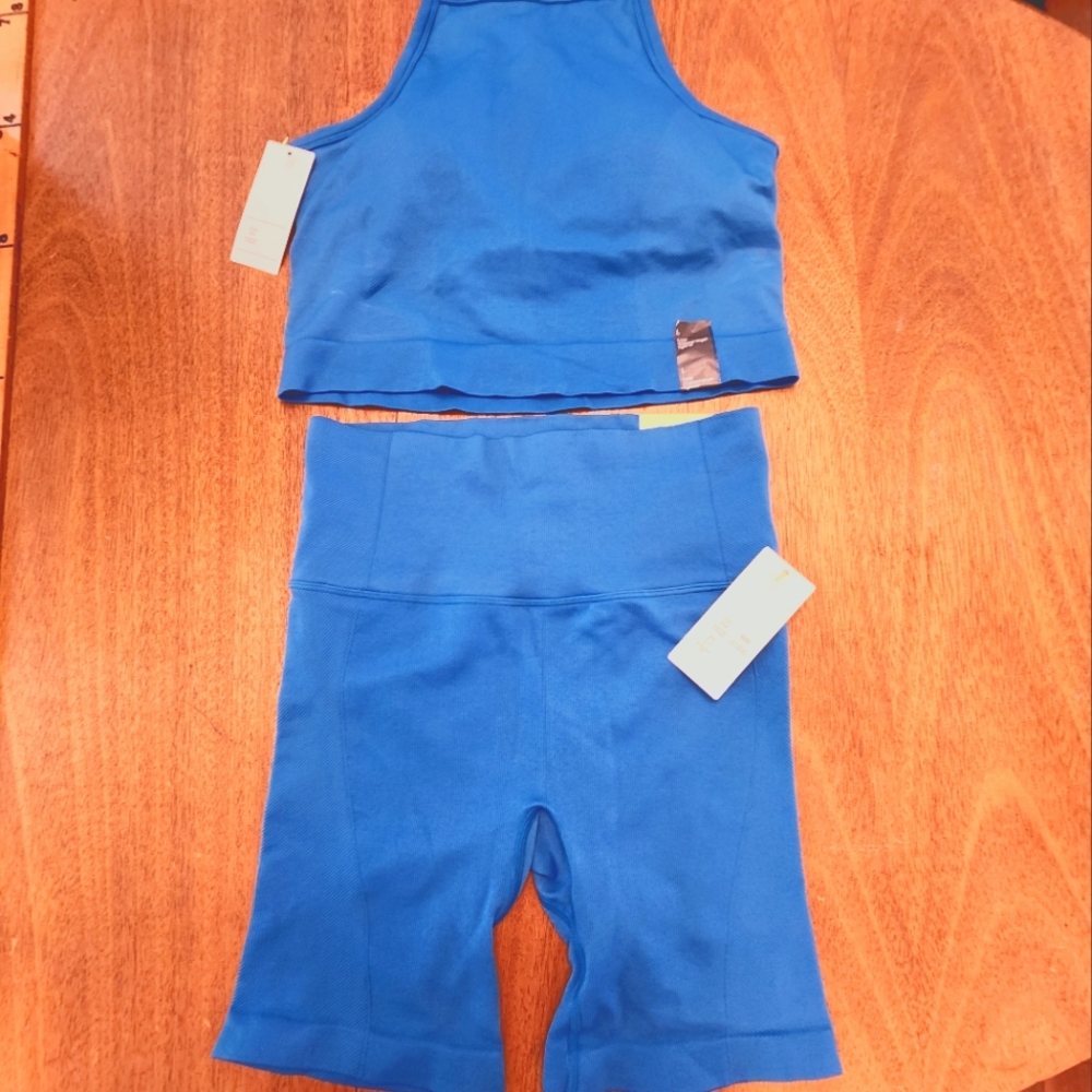 NWT Vibrant Blue Women's Tank Top & 6 " Shorts Spanex